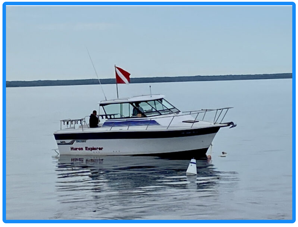 a small boat in a body of water